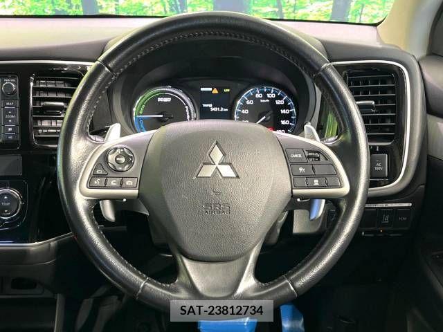 Mitsubishi OUTLANDER PHEV 2013-11 212038-11