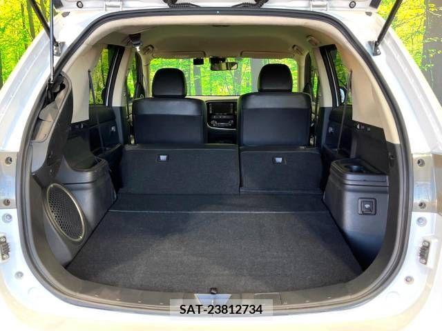 Mitsubishi OUTLANDER PHEV 2013-11 212038-10
