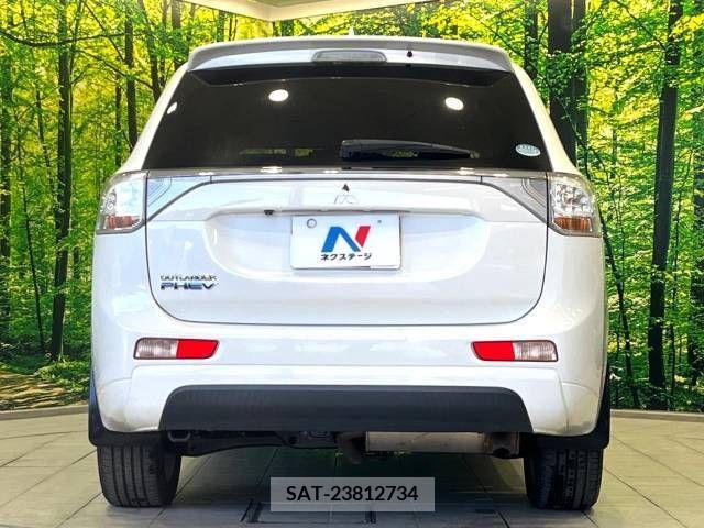 Mitsubishi OUTLANDER PHEV 2013-11 212038-15