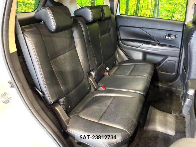 Mitsubishi OUTLANDER PHEV 2013-11 212038-9