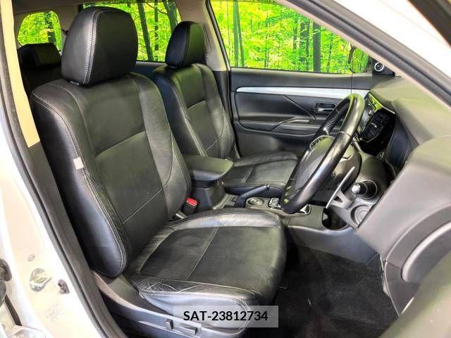 Mitsubishi OUTLANDER PHEV 2013-11 212038-8
