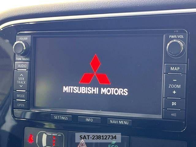 Mitsubishi OUTLANDER PHEV 2013-11 212038-2
