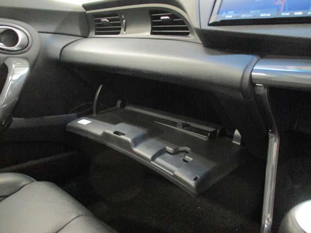 Honda CR-Z 2012-06 16573-18