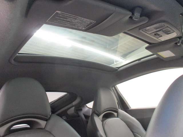 Honda CR-Z 2012-06 16573-5