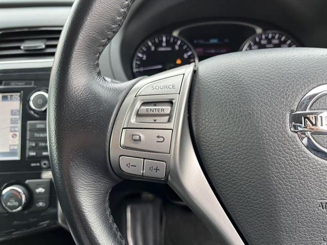 Nissan TEANA 2017-03 196391-25