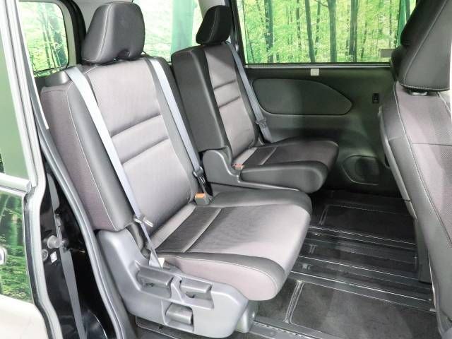 Nissan SERENA 2018-10 181320-9