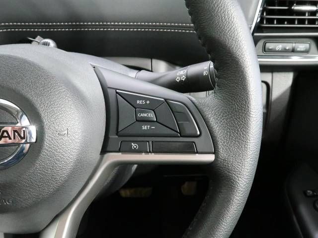 Nissan SERENA 2018-10 181320-6