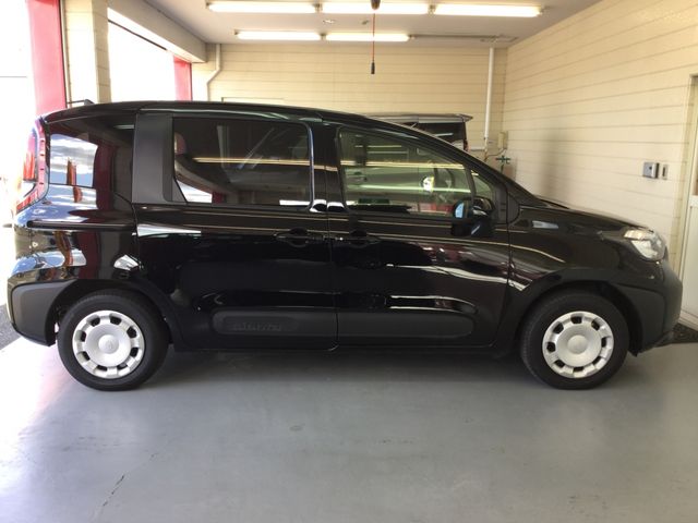 Toyota SIENTA 2022-12 19768-6
