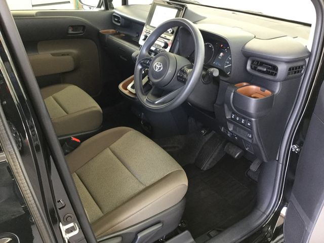 Toyota SIENTA 2022-12 19768-10