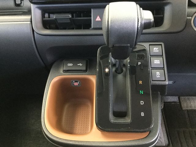 Toyota SIENTA 2022-12 19768-16
