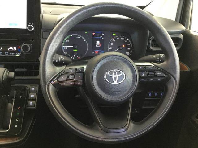 Toyota SIENTA 2022-12 19768-9