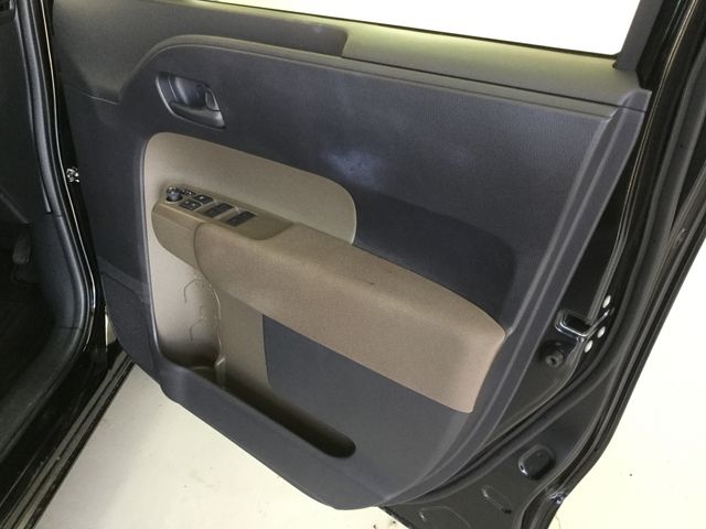 Toyota SIENTA 2022-12 19768-11
