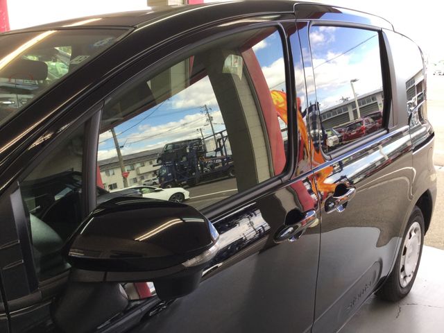 Toyota SIENTA 2022-12 19768-28
