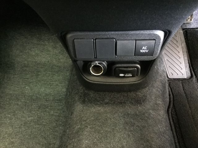 Toyota SIENTA 2022-12 19768-15