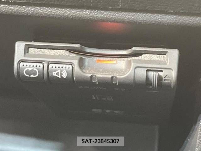 Nissan MARCH 2013-06 363176-5
