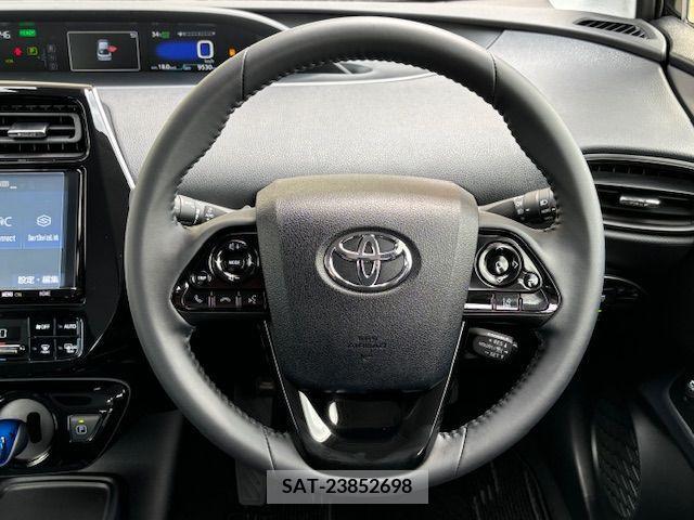 Toyota PRIUS 2021-04 366501-13