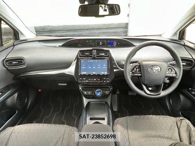 Toyota PRIUS 2021-04 366501-1