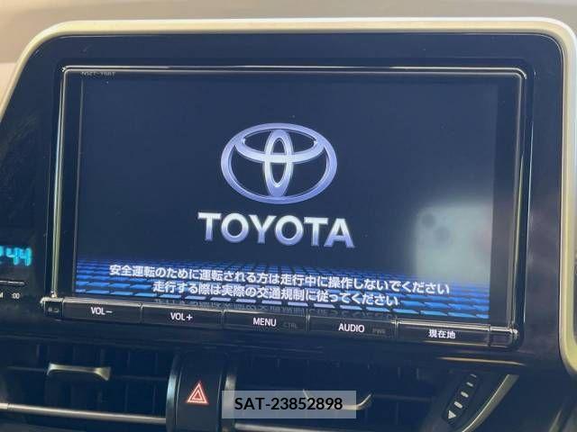 Toyota C-HR 2017-09 389943-2