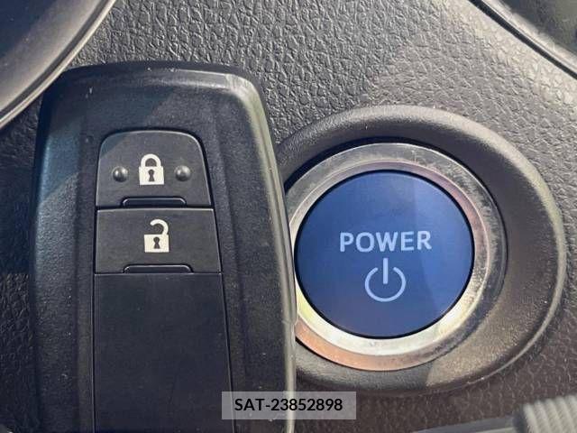 Toyota C-HR 2017-09 389943-7