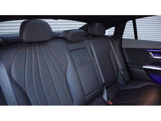 Mercedes Benz EQE 2022-10 23904-16