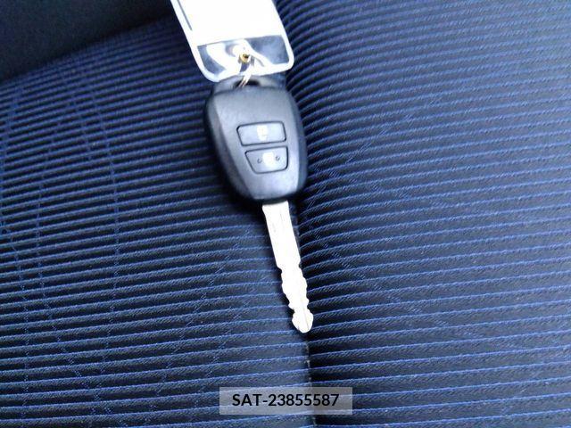 Toyota AQUA 2017-03 218078-9