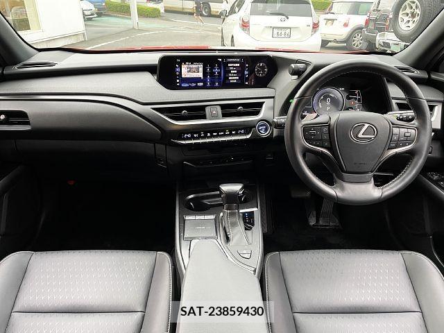 Lexus UX 2020-11 313526-1