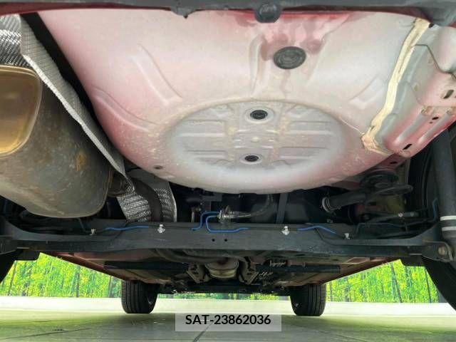 Nissan JUKE 2013-08 320492-19