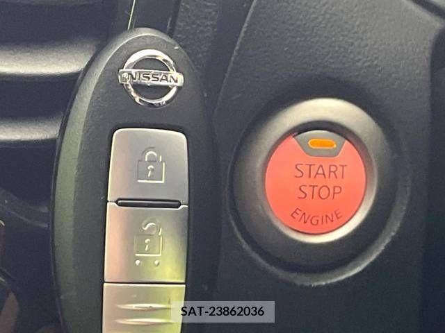Nissan JUKE 2013-08 320492-6