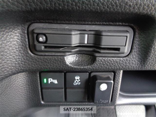 Honda N BOX CUSTOM 2023-01 386243-17