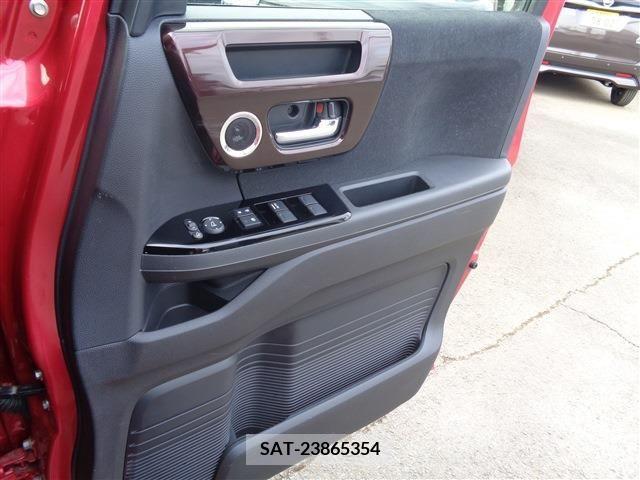 Honda N BOX CUSTOM 2023-01 386243-20