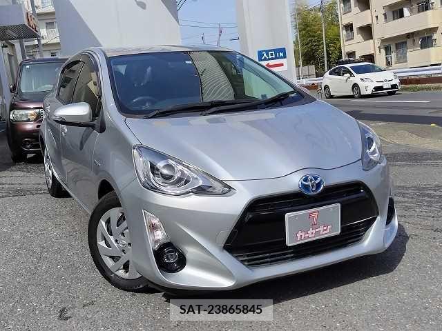 Toyota AQUA 2015-03 250970-0