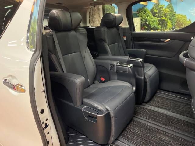 Toyota ALPHARD 2022-09 28262-9