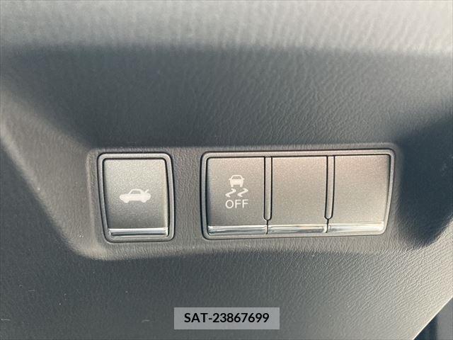 Nissan FUGA 2011-11 324776-5