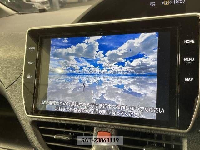 Toyota NOAH 2020-07 279484-2