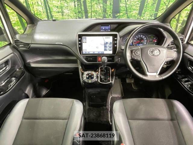Toyota NOAH 2020-07 279484-1