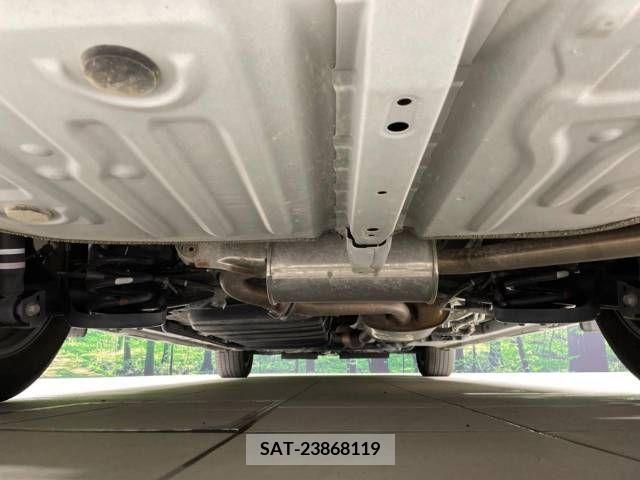 Toyota NOAH 2020-07 279484-17