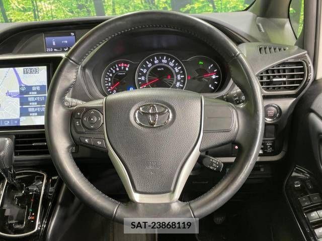Toyota NOAH 2020-07 279484-11