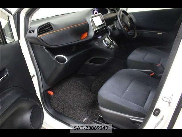 Toyota SIENTA 2016-07 285050-1