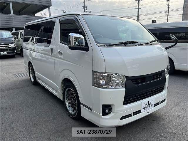 Toyota HIACE VAN 2022-07 272554-10