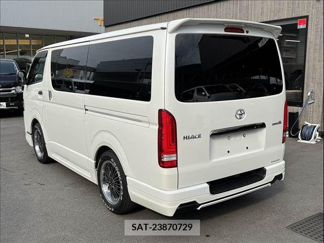 Toyota HIACE VAN 2022-07 272554-15