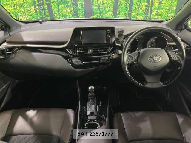 Toyota C-HR 2018-04 264021-1