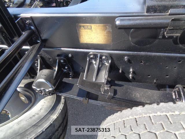 Isuzu FORWARD 2009-11 360523-24