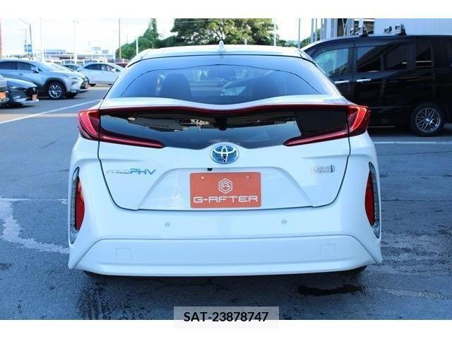 Toyota PRIUS PHV 2017-06 322552-7