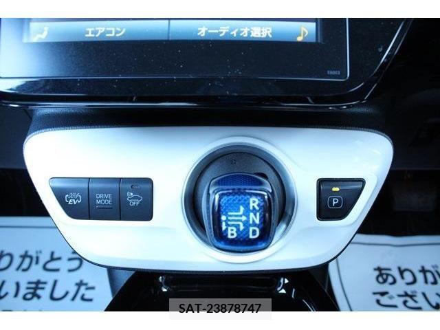 Toyota PRIUS PHV 2017-06 322552-4