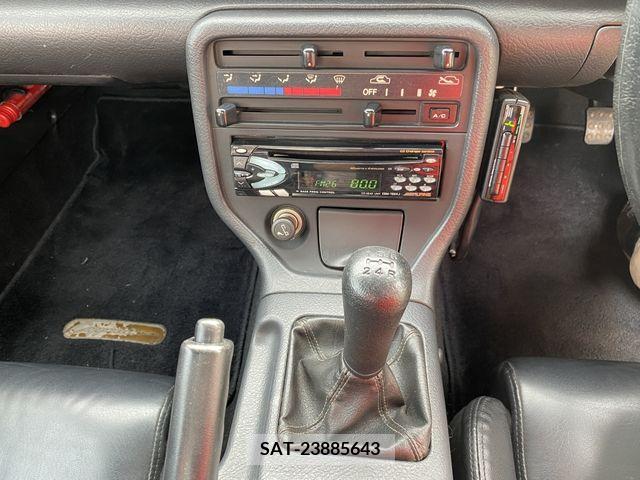Suzuki CAPPUCCINO 1993-02 235319-15
