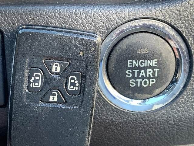 Toyota VOXY 2013-06 185269-6
