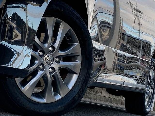 Toyota VOXY 2013-06 185269-18