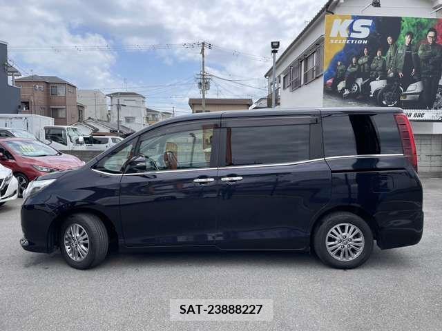 Toyota ESQUIRE 2015-07 321440-4