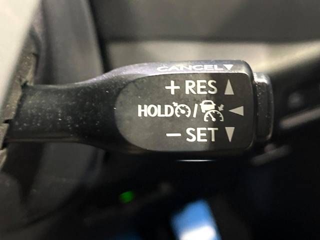 Toyota C-HR 2017-03 180850-5