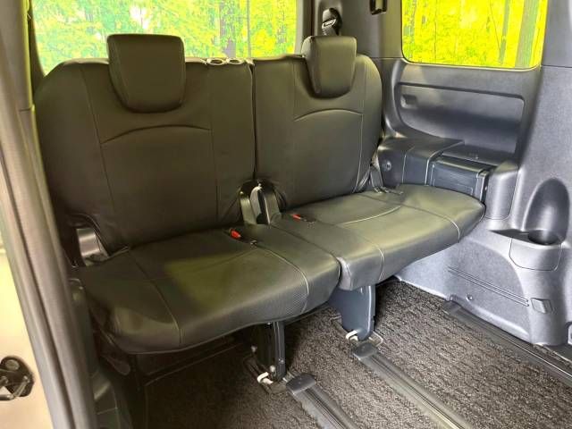 Toyota VOXY 2019-09 9569-10